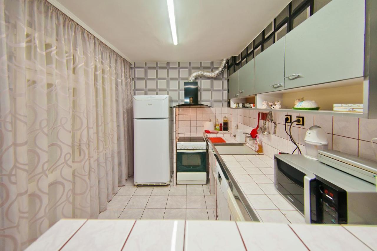 Perla 2-Bdrm In The Heart Of The City ヴァルナ エクステリア 写真