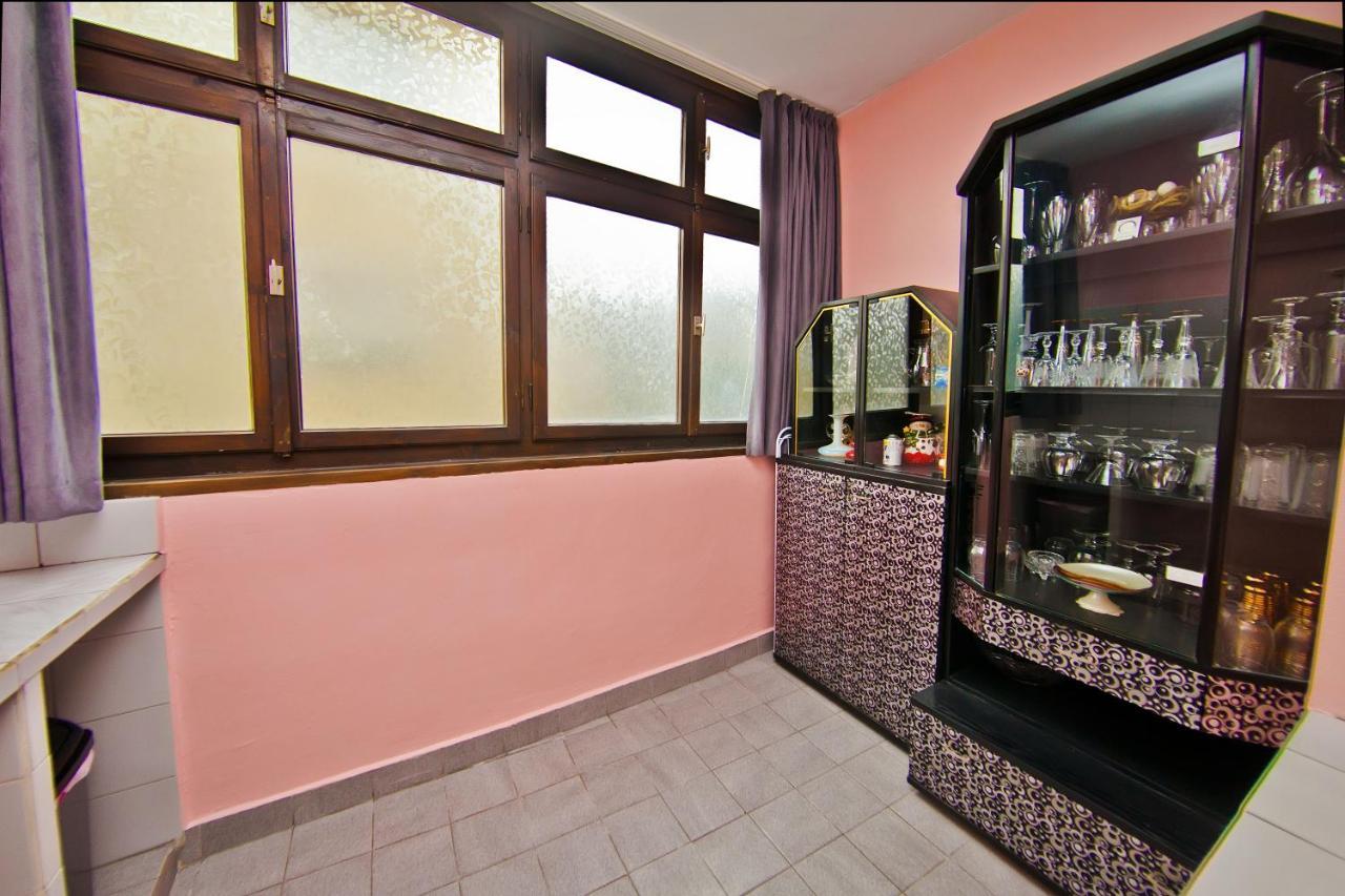 Perla 2-Bdrm In The Heart Of The City ヴァルナ エクステリア 写真